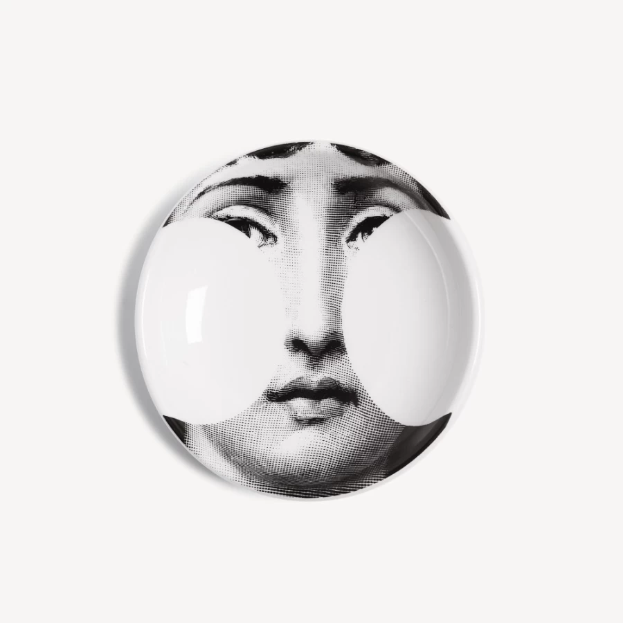 Fornasetti Round Ashtray Tema E Variazioni N.149 in White and Black