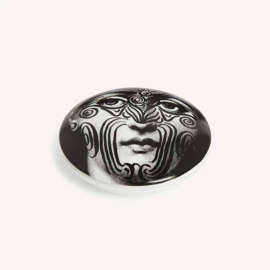 Fornasetti Round Box Tema E Variazioni N.9 in White and Black - Decorative Collectible