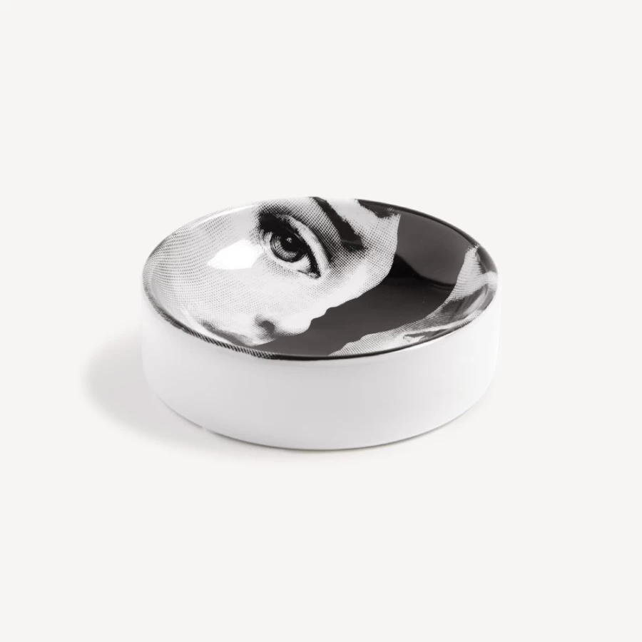 Fornasetti White and Black Ashtray Tema E Variazioni N.10 - Decorative Collectible Design Piece