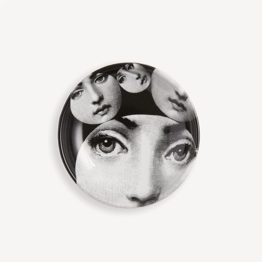 Fornasetti Round Ashtray Tema E Variazioni N.242 in White and Black